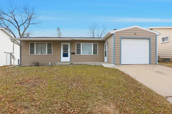 513 E Waterloo Street, Rapid City, SD 57701