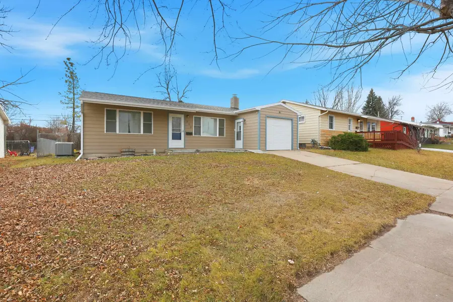 513 E Waterloo Street, Rapid City, SD 57701 - #2