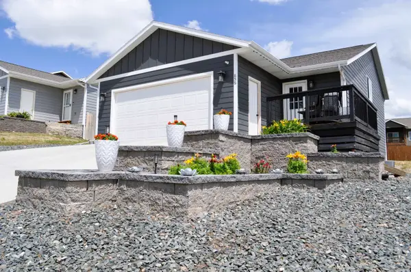 856 Diamond Ridge Boulevard, Rapid City, SD 57703