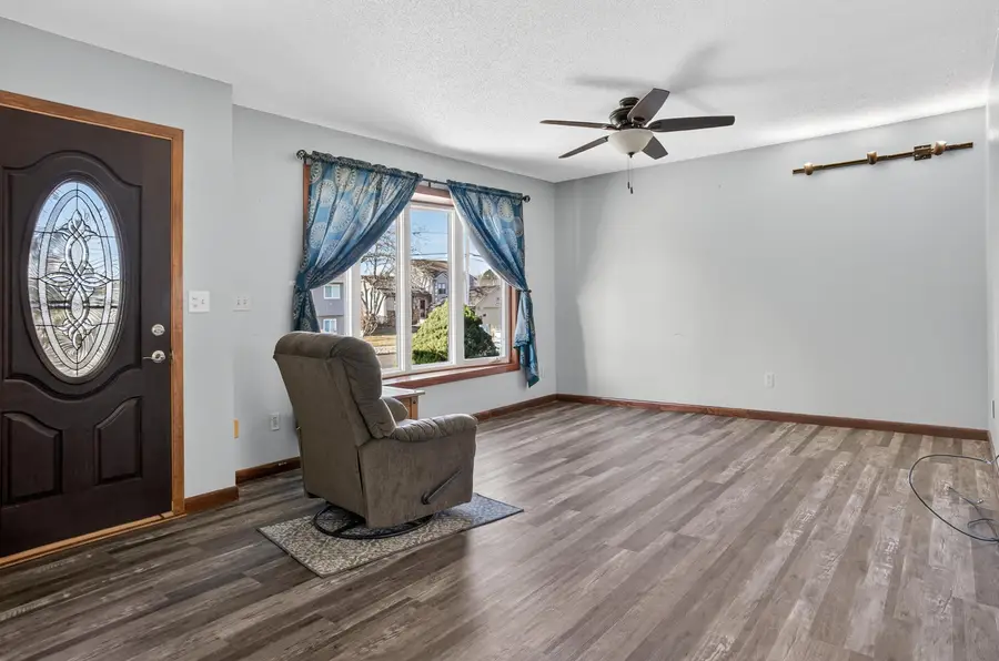 3934 Parkview Drive, Rapid City, SD 57701 - Image #2