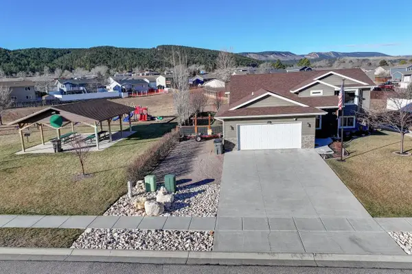 7983 Steamboat Road, Summerset, SD 57769