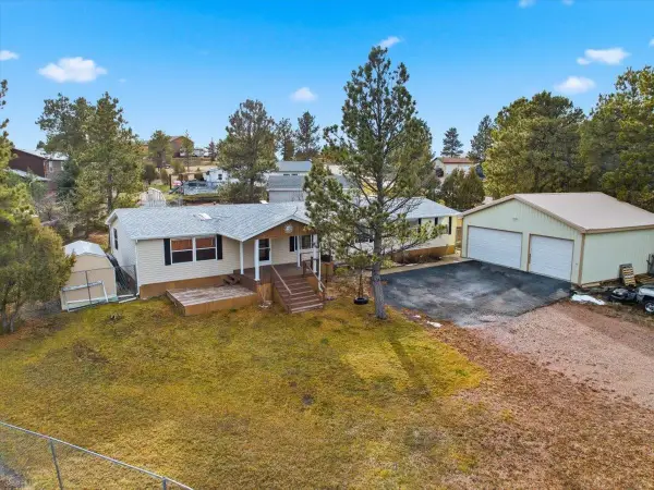 33 Pendleton Drive, Pine Haven, WY 82721