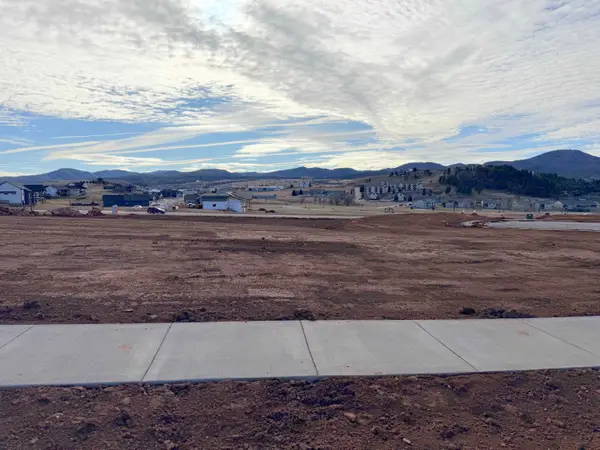 2621 Sweetclover Ct, Spearfish, SD 57783