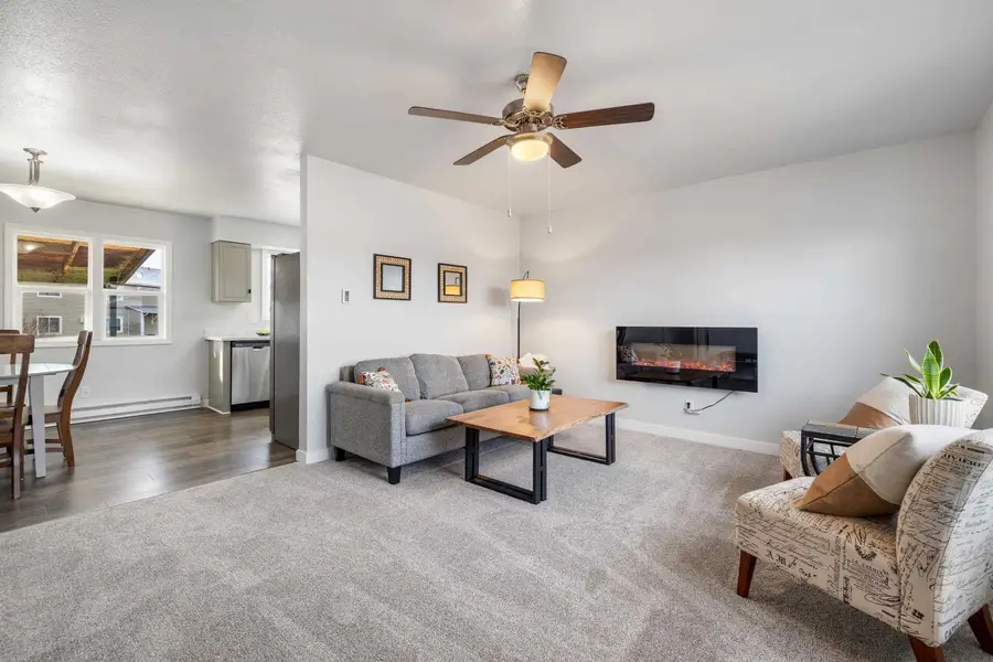 611 Hummingbird Cir, Box Elder, SD 57719 - Image #2