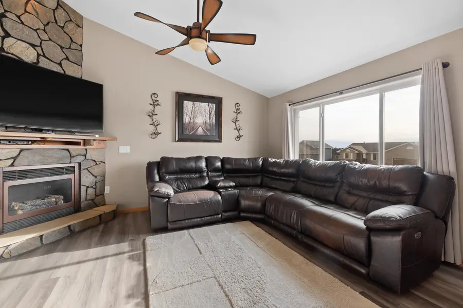 7150 Castlewood Drive, Summerset, SD 57718 - Image #3
