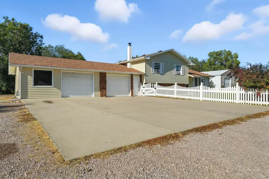 4708 Howie Dr, Rapid City, SD 57703 - #3