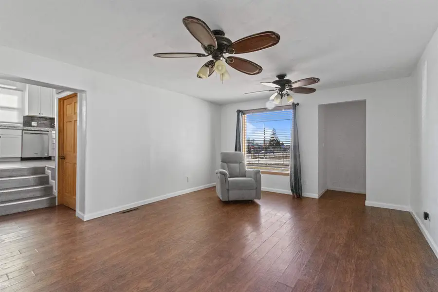 519 Pine, Newcastle, WY 82701 - #3