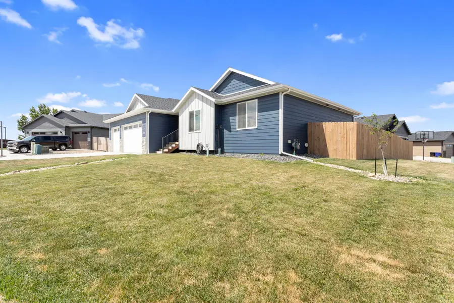 1013 Shape Court, Rapid City, SD 57703 - Image #2