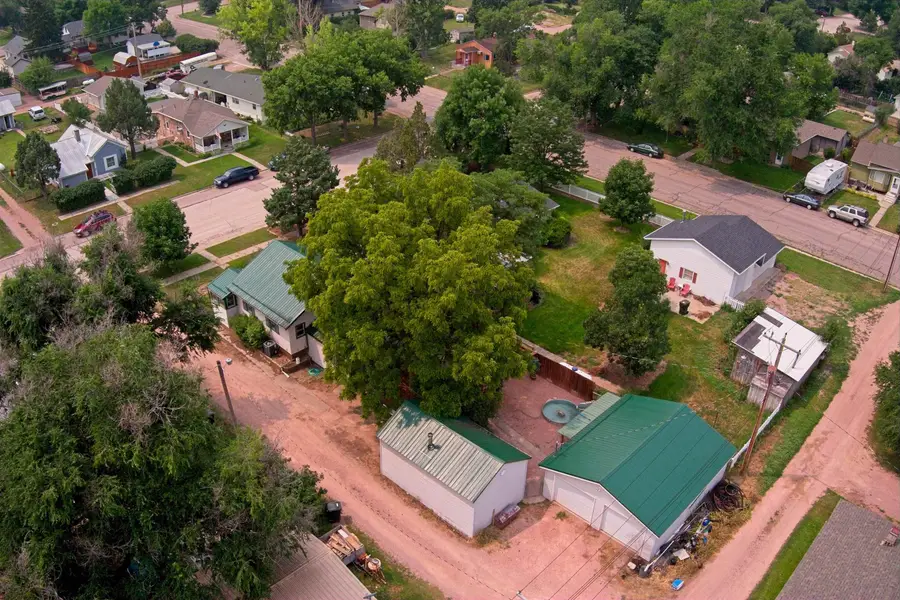 1738 Baltimore Avenue, Hot Springs, SD 57747 - #2