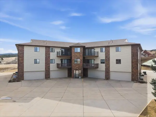 835 Hill Street, Spearfish, SD 57783