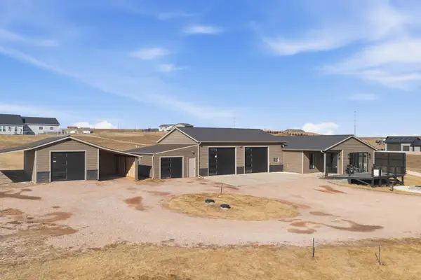 8106 Kimberwick Rd, Rapid City, SD 57703