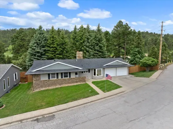 402 Sunset Road, Lead, SD 57754