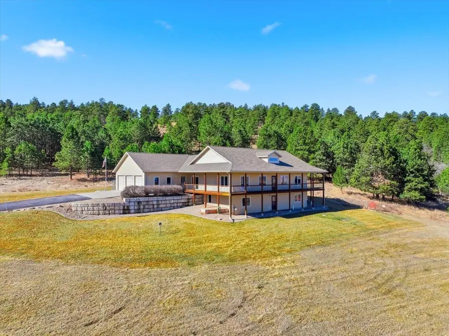 3435 Fox Run Ln, Spearfish, SD 57783 - #3