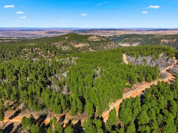 25 Pasque Loop, Spearfish, SD 57783