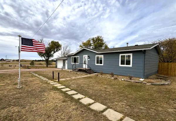 326 W 7th Street, Oelrichs, SD 57763