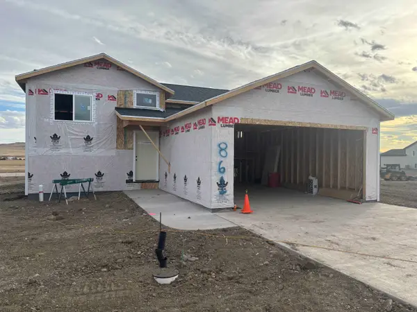 861 Bushnell Ct., Box Elder, SD 57719