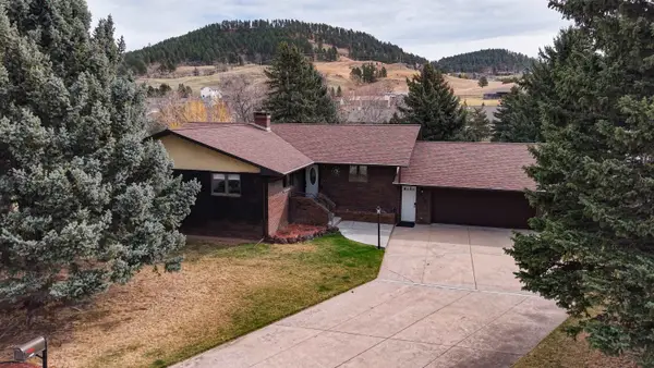 2322 S Baldwin Street, Sturgis, SD 57785