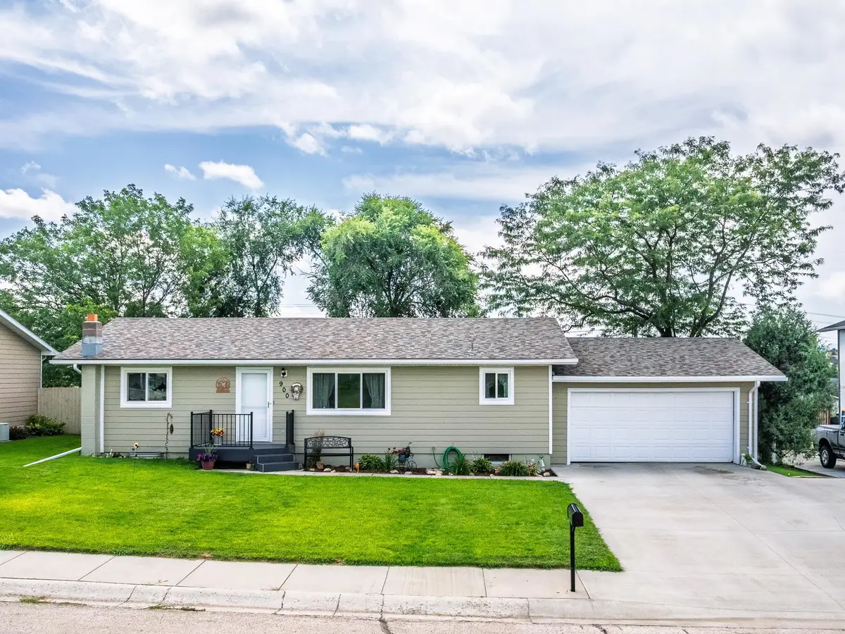 900 Summit Street, Belle Fourche, SD 57717 - #1