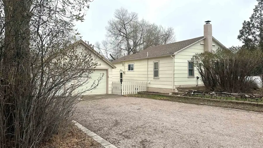 1846 Baltimore Avenue, Hot Springs, SD 57747 - #2