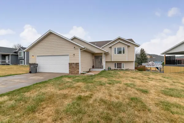 6880 Manchester Street, Summerset, SD 57718