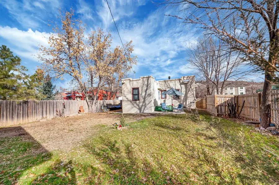 1106 S 6th Street, Hot Springs, SD 57747 - #2