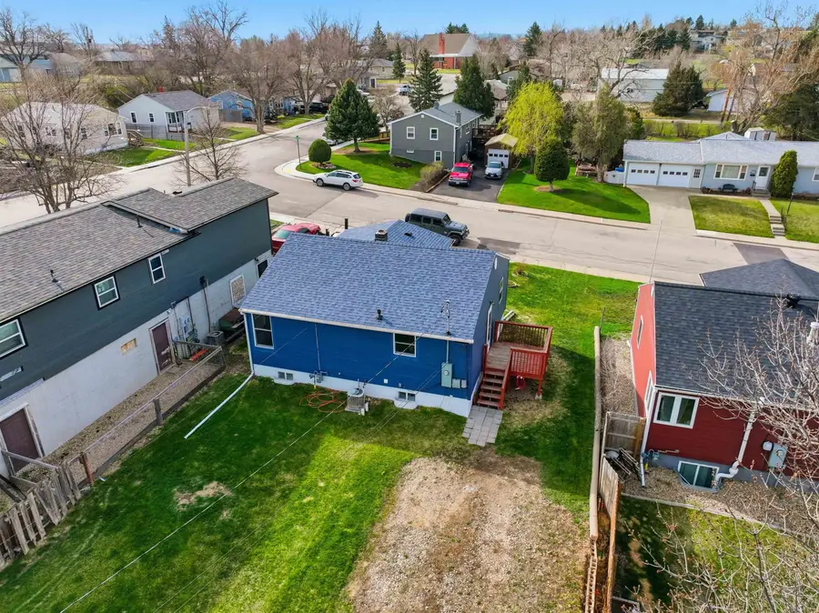 1021 Roberts Street, Belle Fourche, SD 57717 - #2
