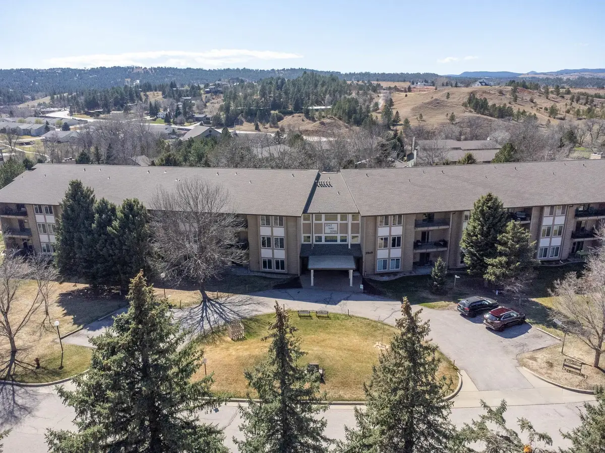 3952 Fairway Hills, Rapid City, SD 57702 - #1