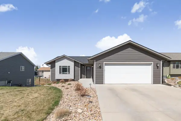6674 Cambridge Place, Summerset, SD 57718