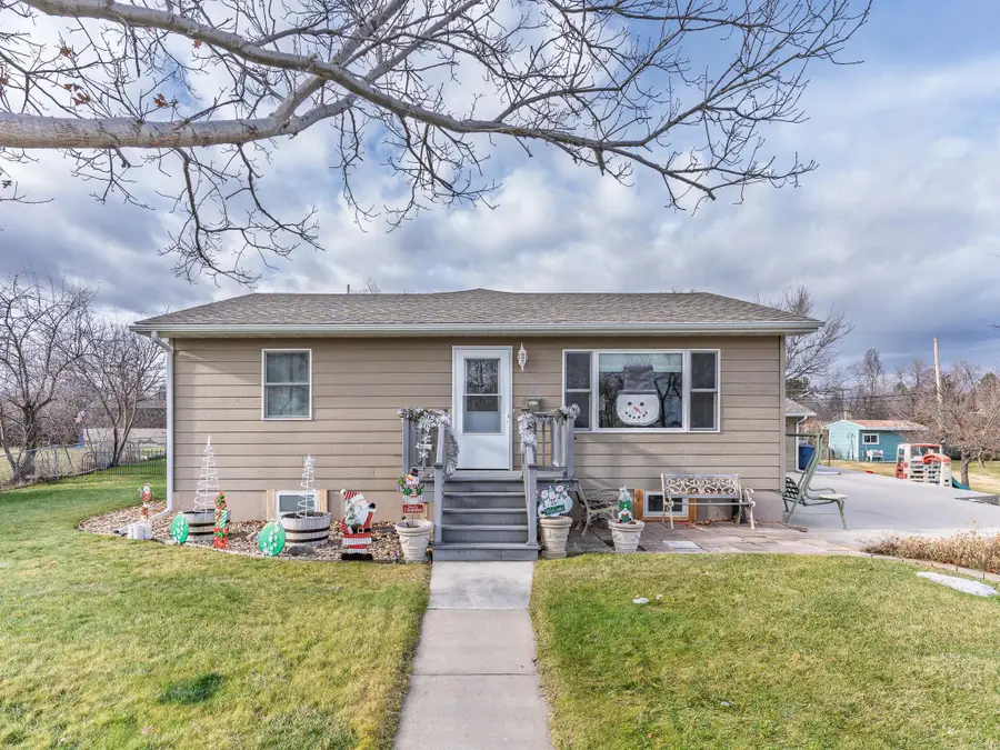 2038 12th Avenue, Belle Fourche, SD 57717 - #2