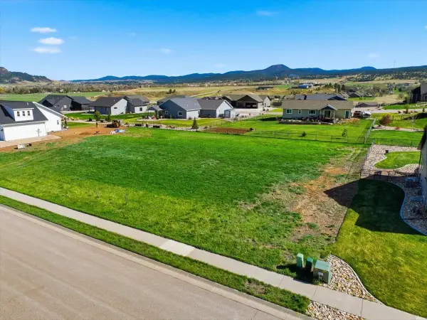 2215 Talisker Avenue, Spearfish, SD 57783