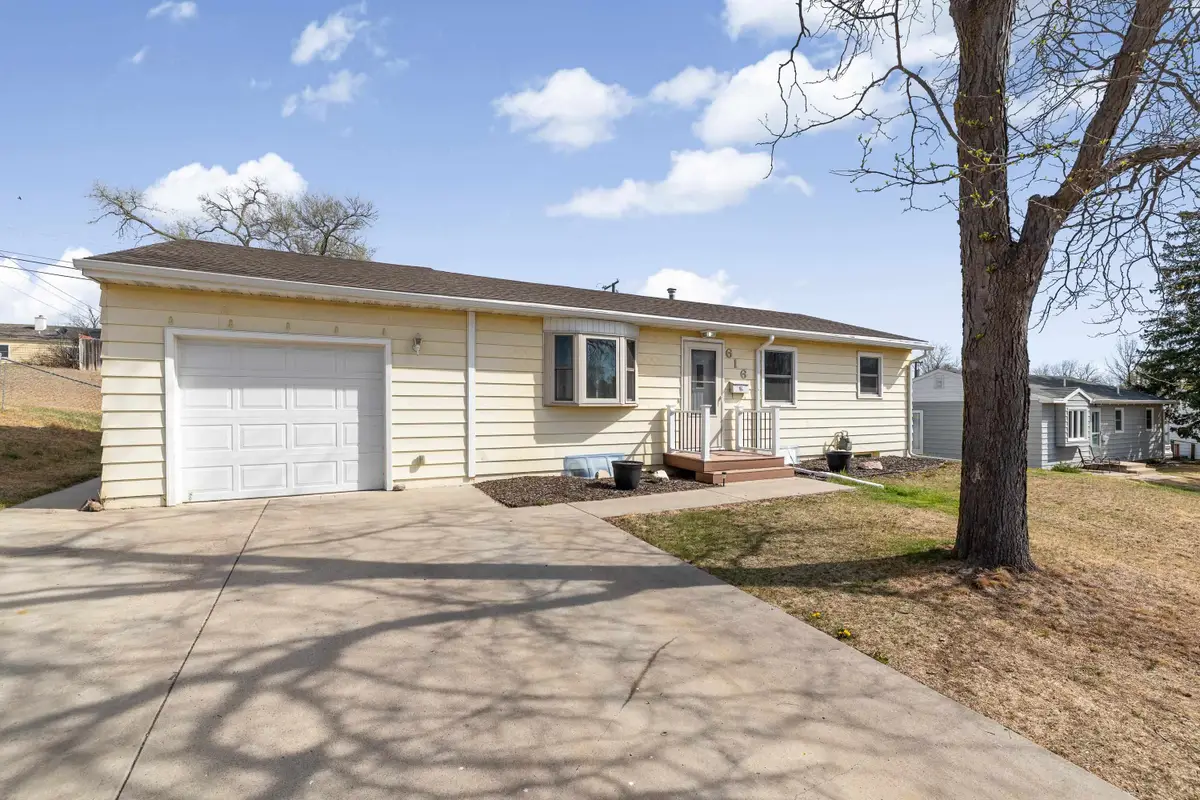 616 E Oakland Street, Rapid City, SD 57701 - #1