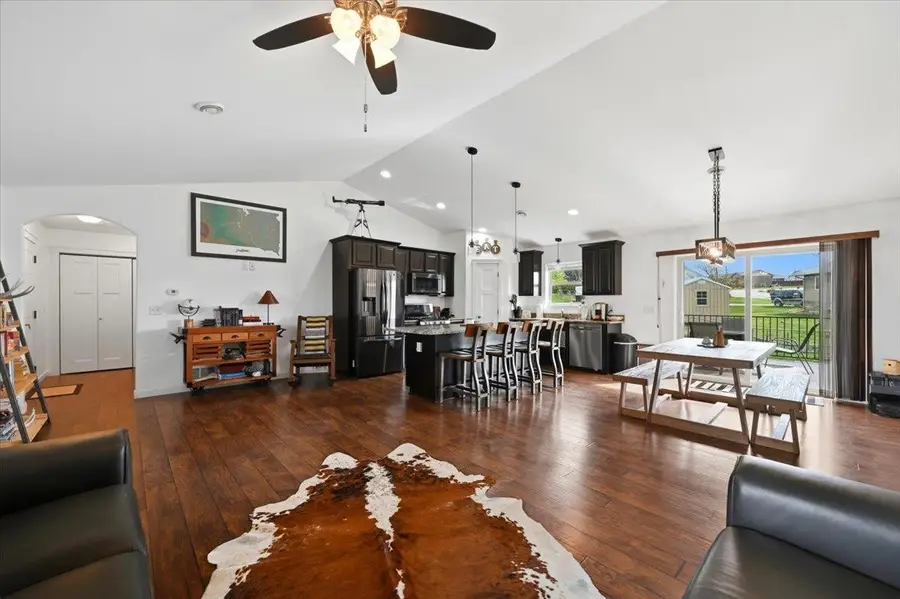 2120 Sierra Drive, Belle Fourche, SD 57717 - #3