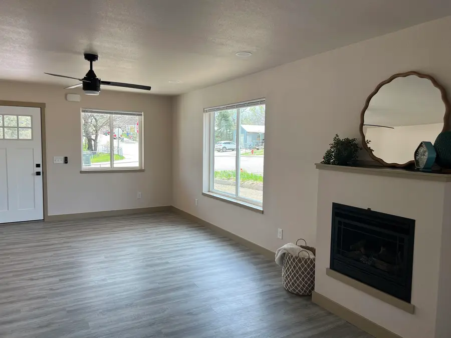 901 Butte Street, Belle Fourche, SD 57717 - #3