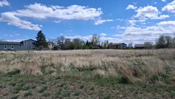 815 W Country Road, Rapid City, SD 57701