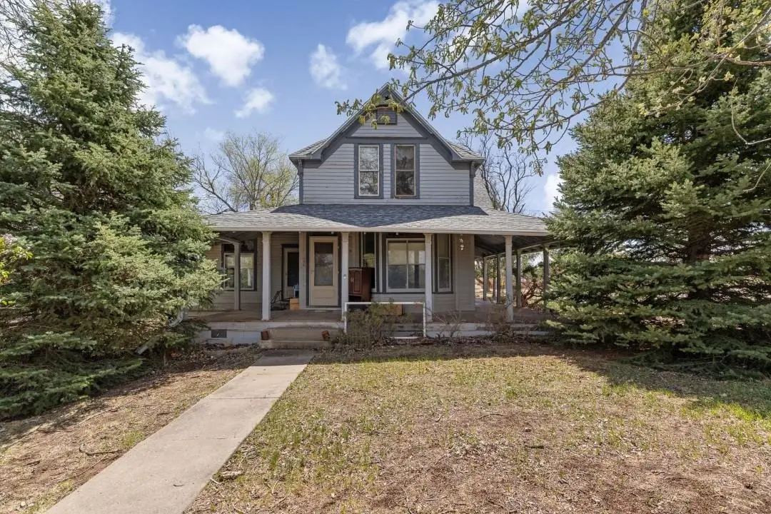 1645 Washington Avenue, Hot Springs, SD 57747 - #1
