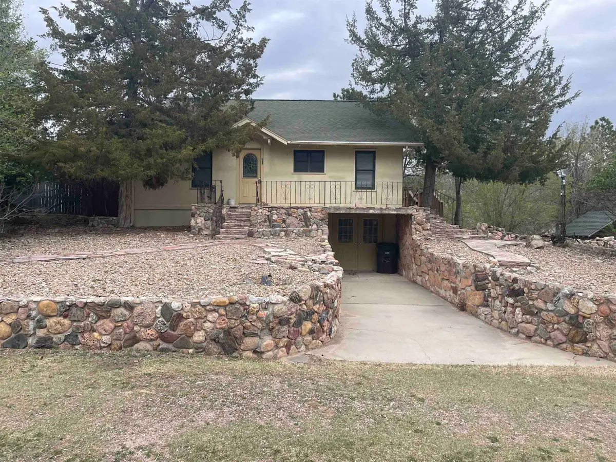 309 S Dakota Street, Hot Springs, SD 57747 - #1