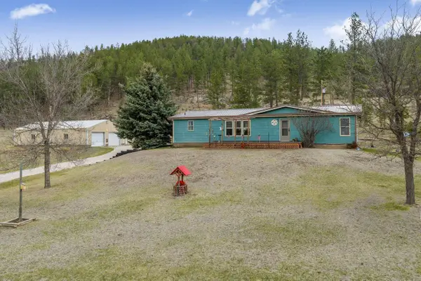 12572 Beaver Creek Road, Pringle, SD 57773