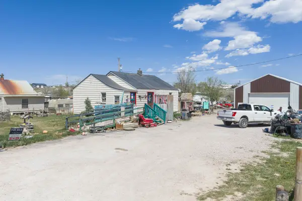 4390 W Sunnyside Dr, Rapid City, SD 57701