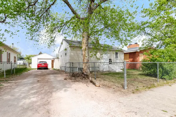 825 Holcomb Avenue, Rapid City, SD 57701
