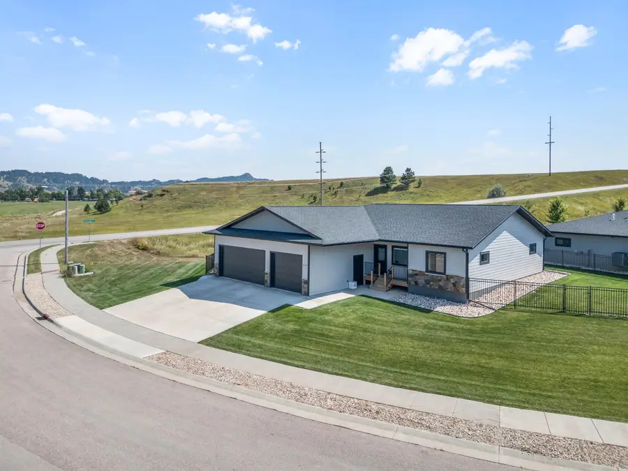 2119 Arrowhead Circle, Spearfish, SD 57783 - #2