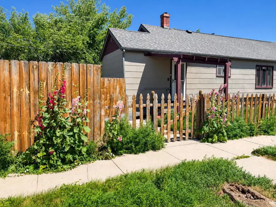 310 7th Avenue, Edgemont, SD 57735 - #2