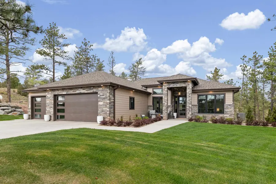 1103 Clubhouse Drive, Hot Springs, SD 57747 - #2