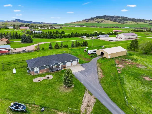 1120 N Rainbow Road, Spearfish, SD 57783