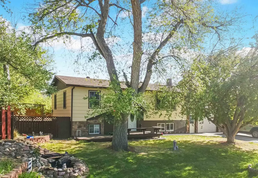 2111 Baltimore Avenue, Hot Springs, SD 57747 - #2