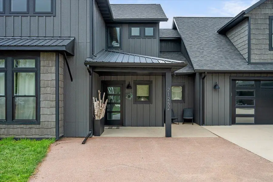 21252 Crest View Ct., Lead, SD 57754 - #3