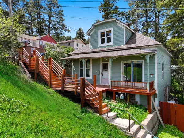 145 S Galena Street, Lead, SD 57754