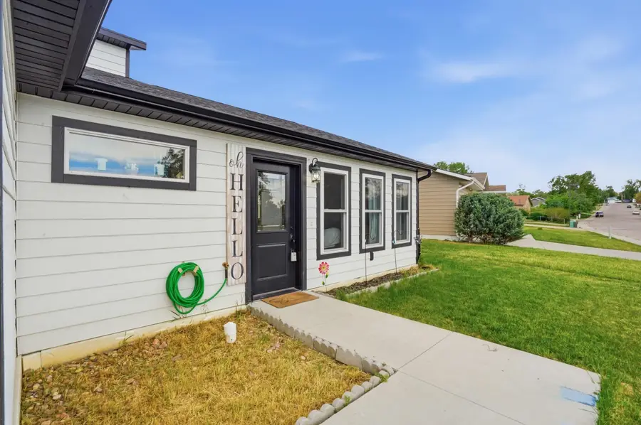 1430 Dacar Street, Belle Fourche, SD 57717 - #3