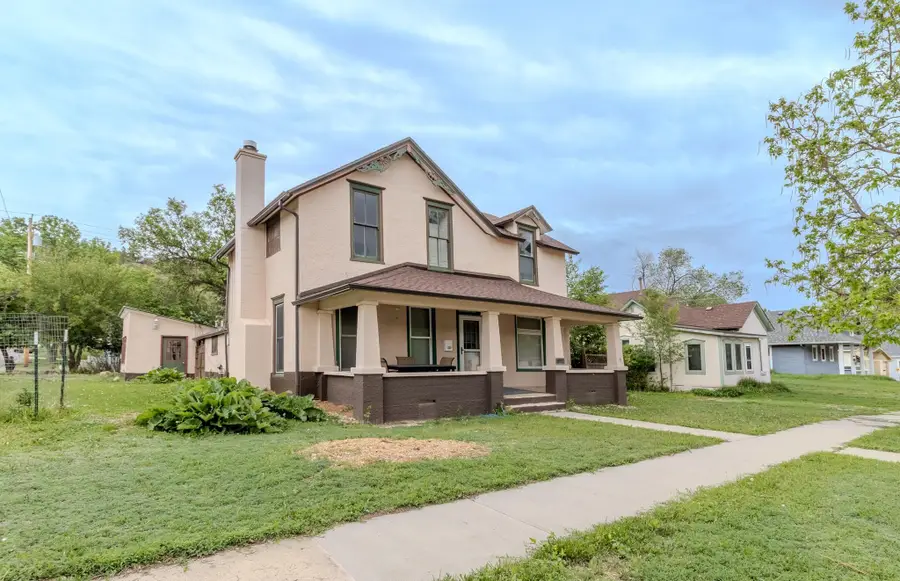 201 S 6th Street, Hot Springs, SD 57747 - #3