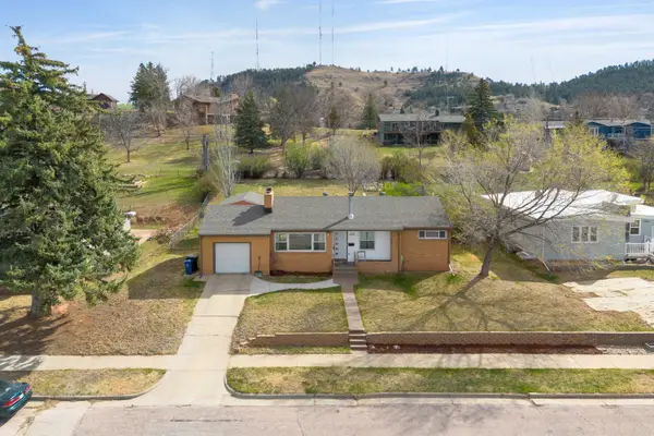 2028 Stirling Street, Rapid City, SD 57702