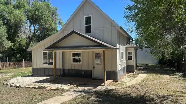 703 4th Avenue, Edgemont, SD 57735